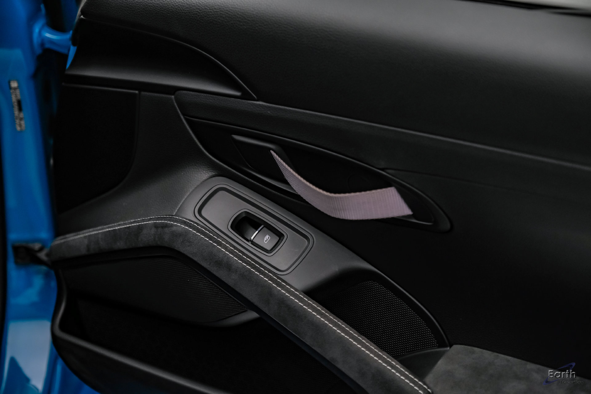 Used 2020 Porsche 718 Cayman GT4 RWD image 93