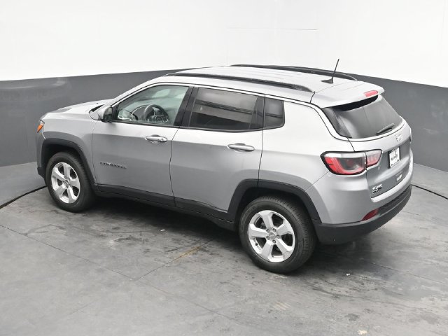 Used 2021 Jeep Compass Latitude w/ Convenience Group AWD/4WD image 25