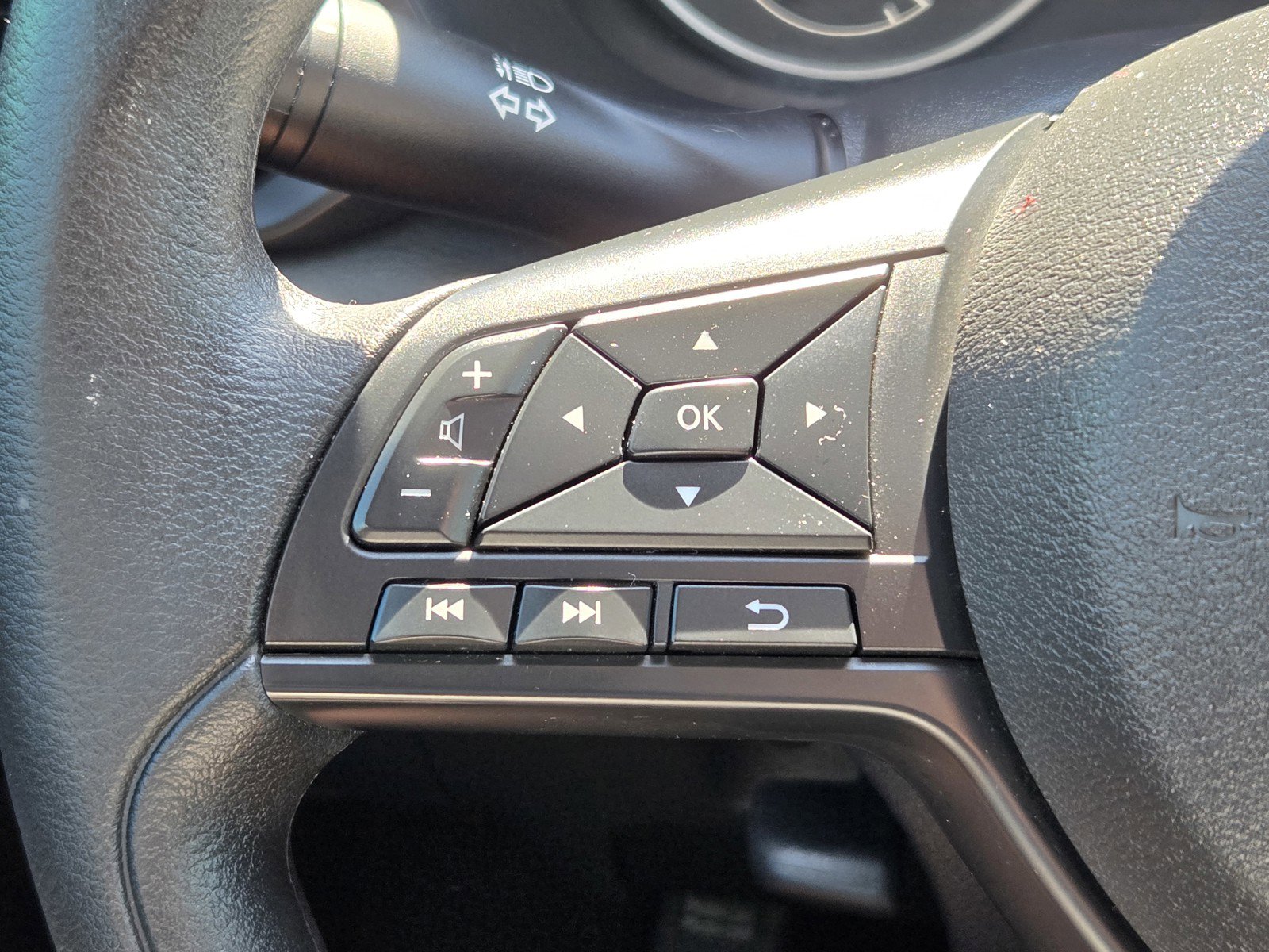 Used 2024 Nissan Sentra S image 19