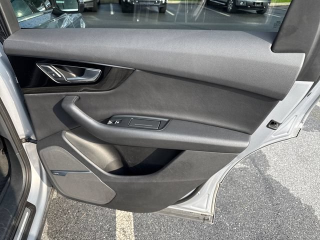 Used 2019 Audi Q7 3.0T Premium Plus w/ Premium Plus Package AWD/4WD image 14