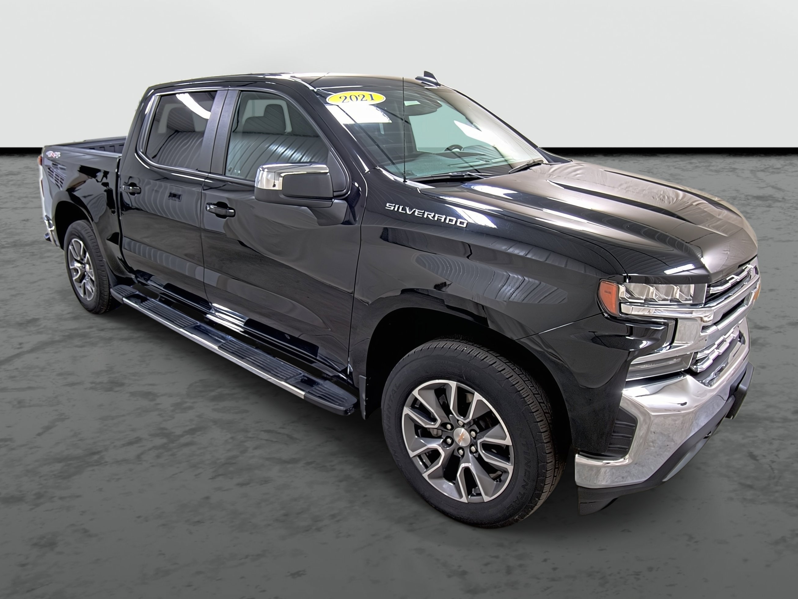 Used 2021 Chevrolet Silverado 1500 LT AWD/4WD image 5