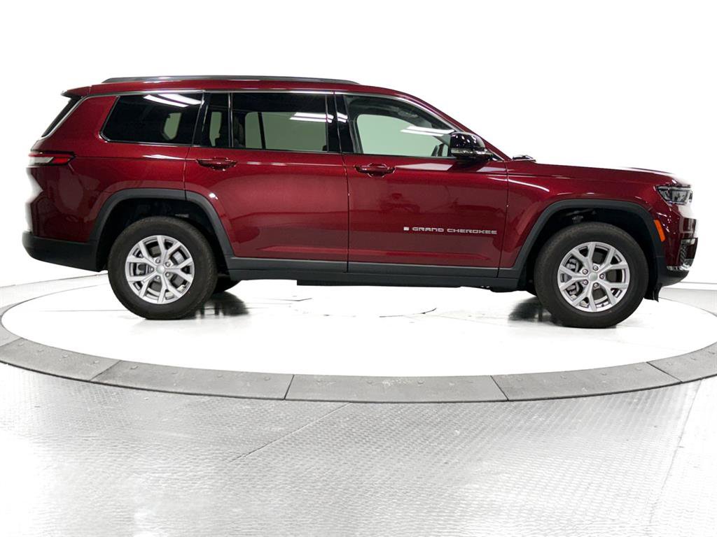 Used 2022 Jeep Grand Cherokee L Limited image 13