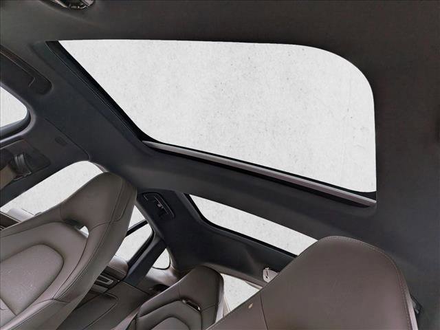 Used 2023 Porsche Panamera Platinum Edition RWD image 13