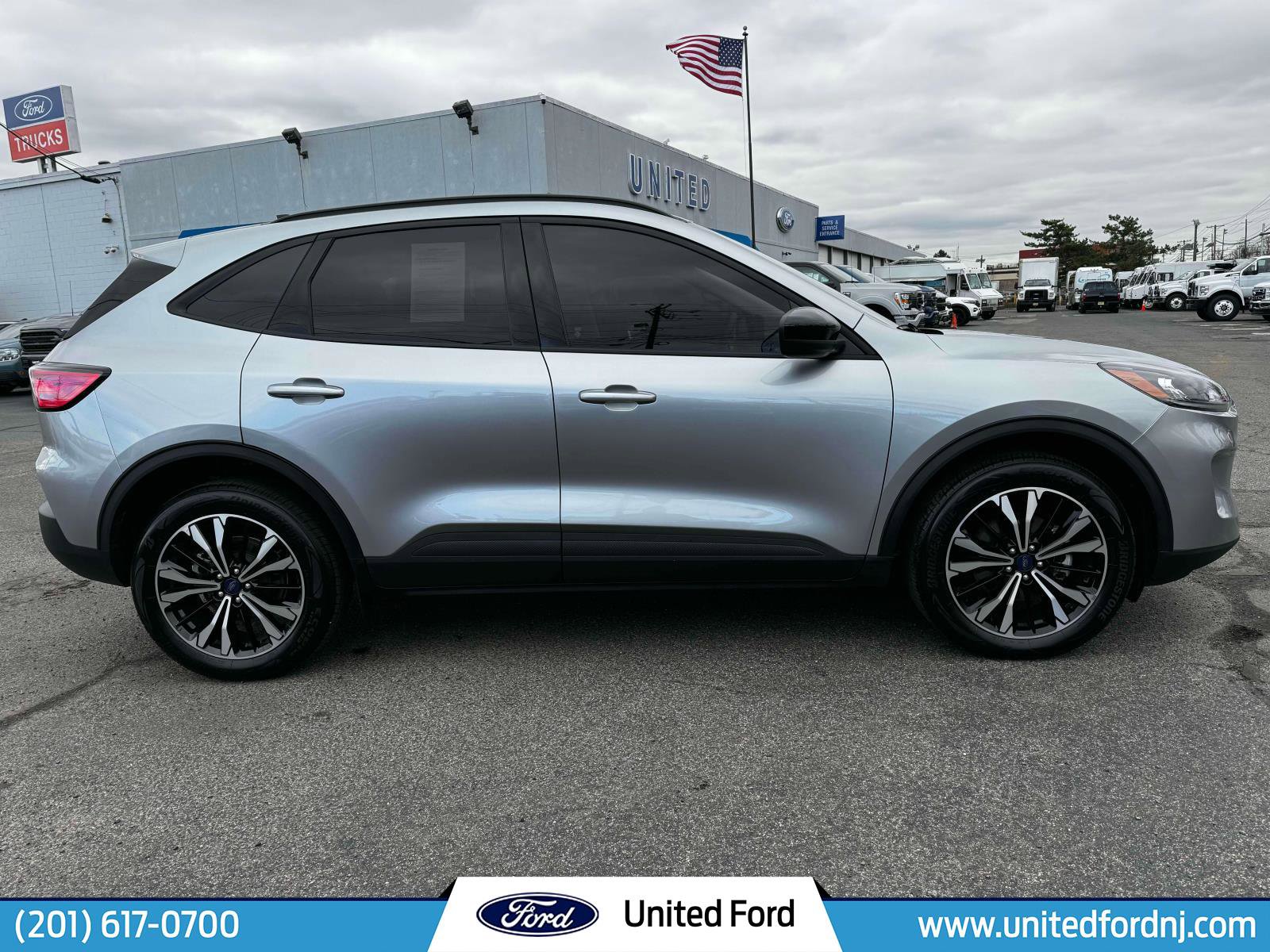 Used 2022 Ford Escape SEL w/ SEL Stealth AWD Package image 5