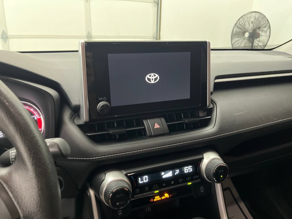 Used 2023 Toyota RAV4 XLE AWD/4WD image 19