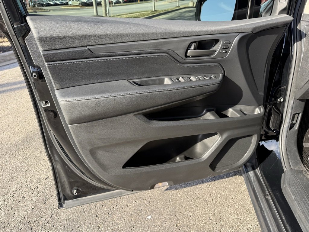 Used 2025 Honda Odyssey EX-L image 18