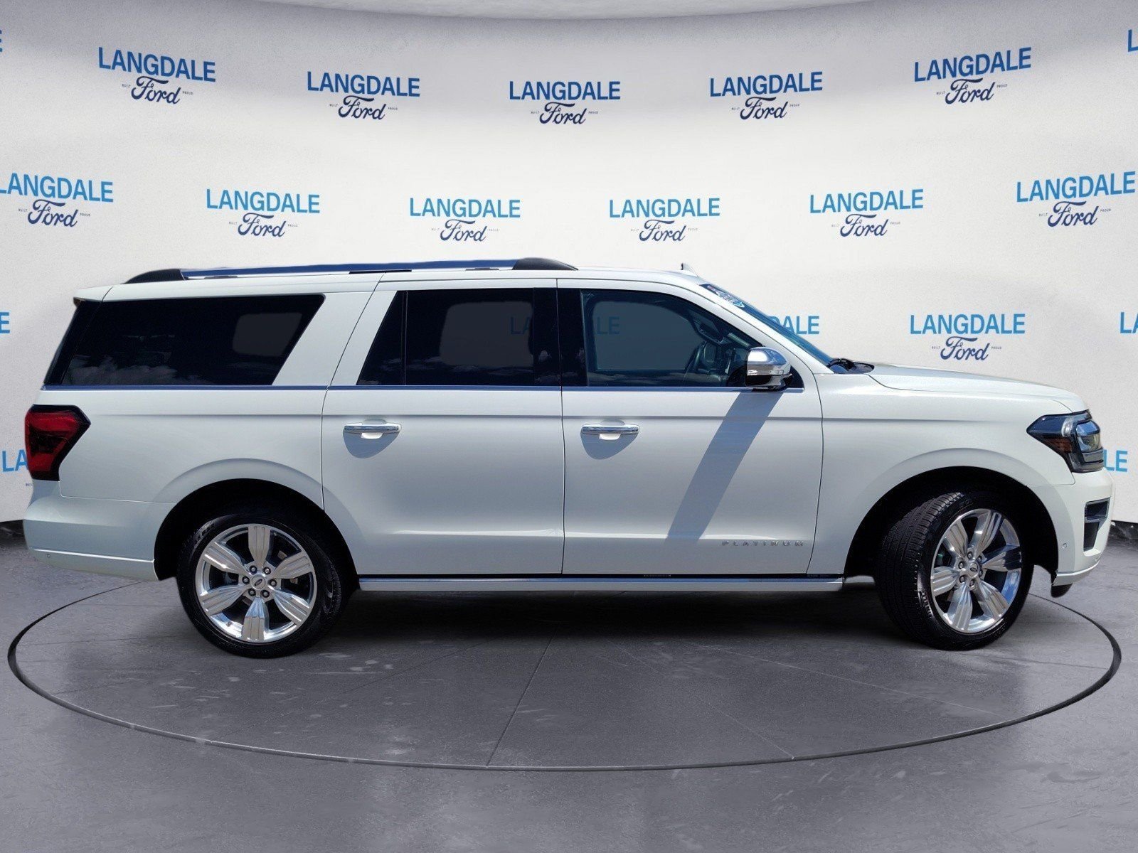 Used 2024 Ford Expedition Max Platinum RWD video 3