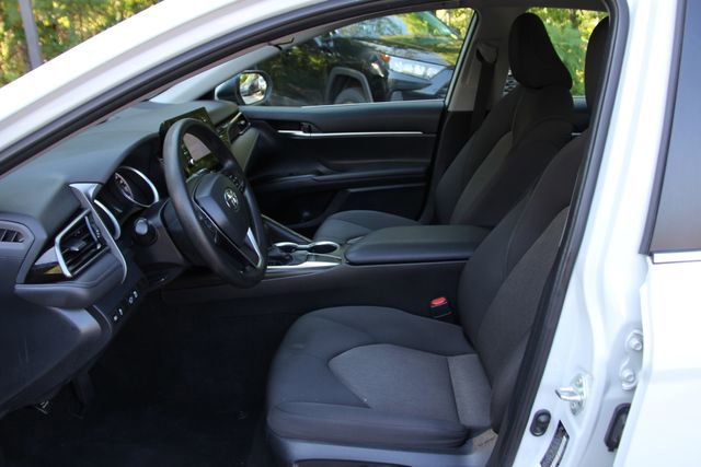 Used 2024 Toyota Camry LE FWD image 13