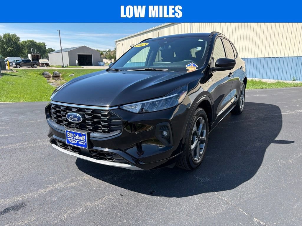 Used 2023 Ford Escape ST-Line Select w/ Tech Pack #2 AWD/4WD image 8