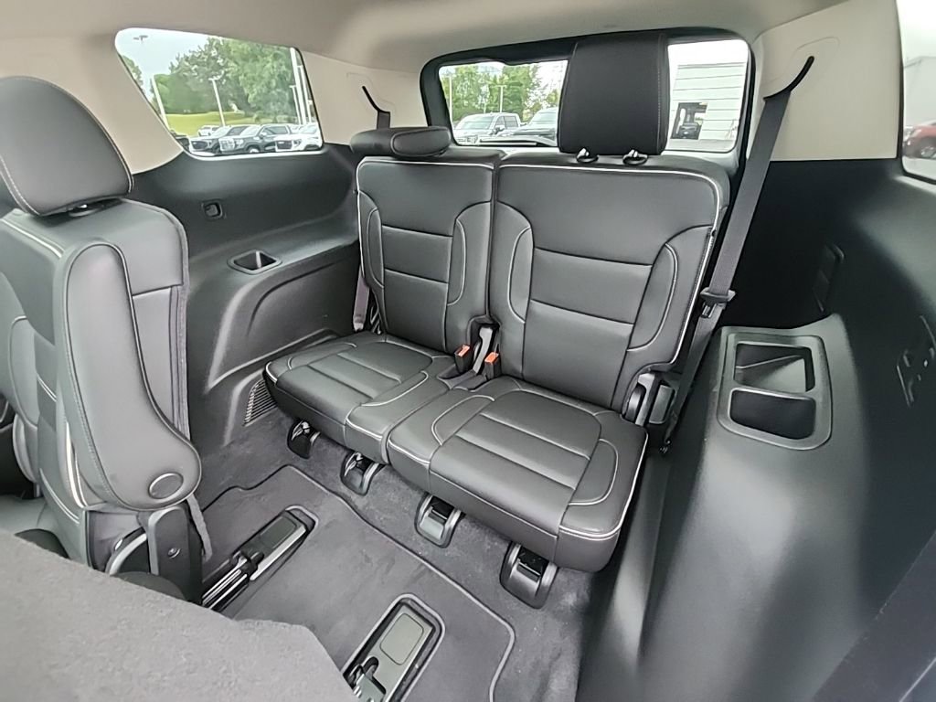 Certified 2023 GMC Acadia Denali w/ Black Diamond Edition image 17