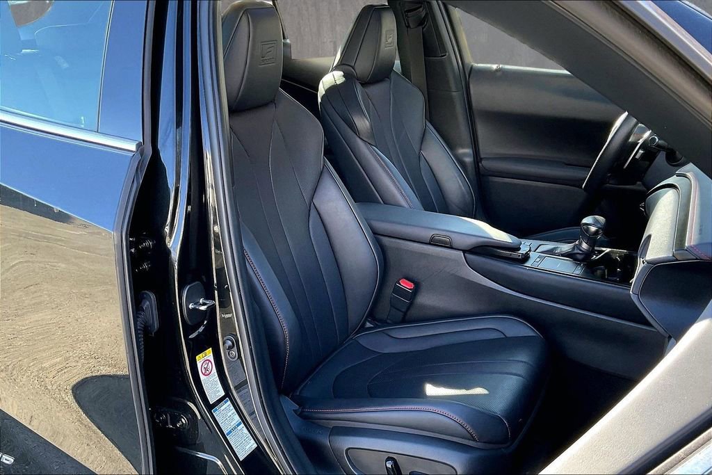 Used 2019 Lexus UX 250h F Sport w/ F Sport Premium Package image 29