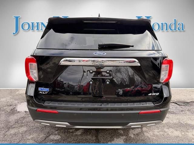 Used 2023 Ford Explorer XLT w/ Equipment Group 202A image 4