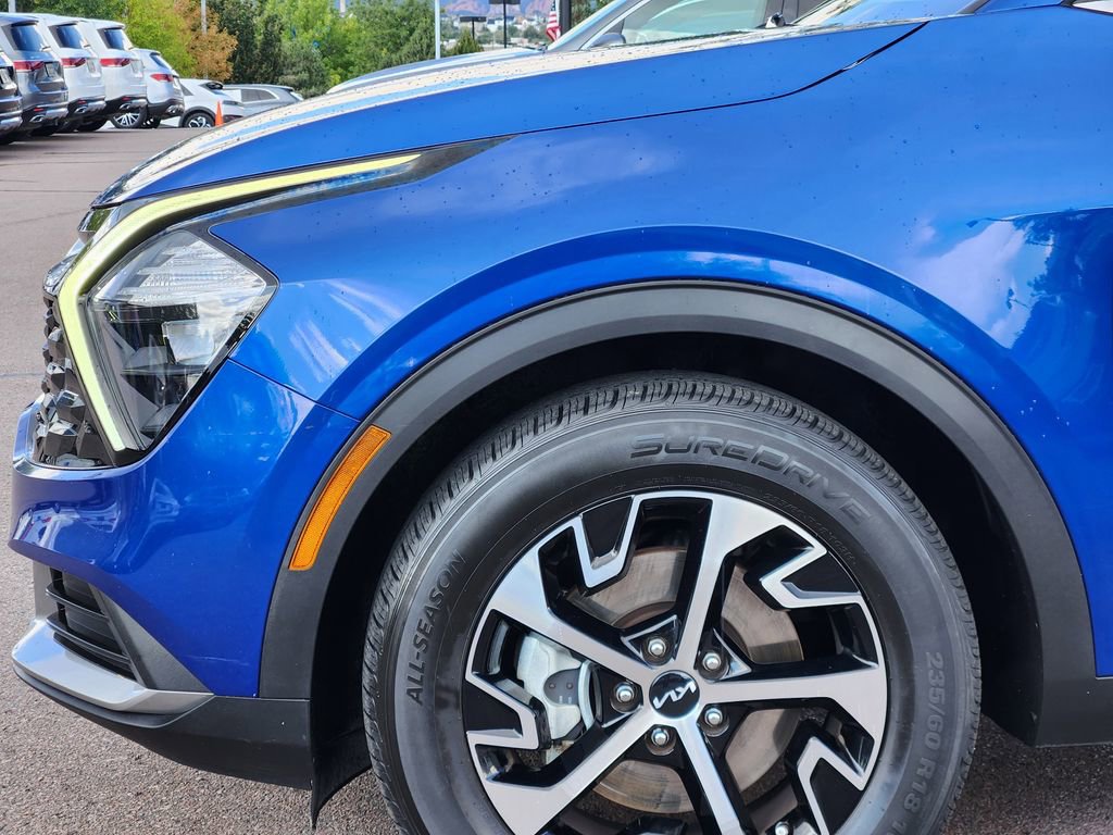 Used 2023 Kia Sportage EX image 9