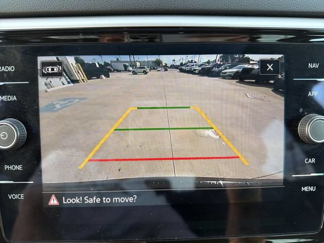 Used 2023 Volkswagen Atlas Cross Sport SEL R-Line AWD/4WD image 19