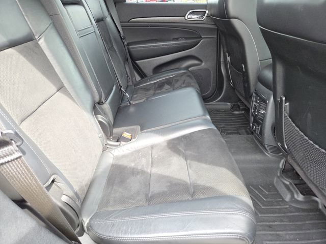 Used 2017 Jeep Grand Cherokee Altitude AWD/4WD image 25