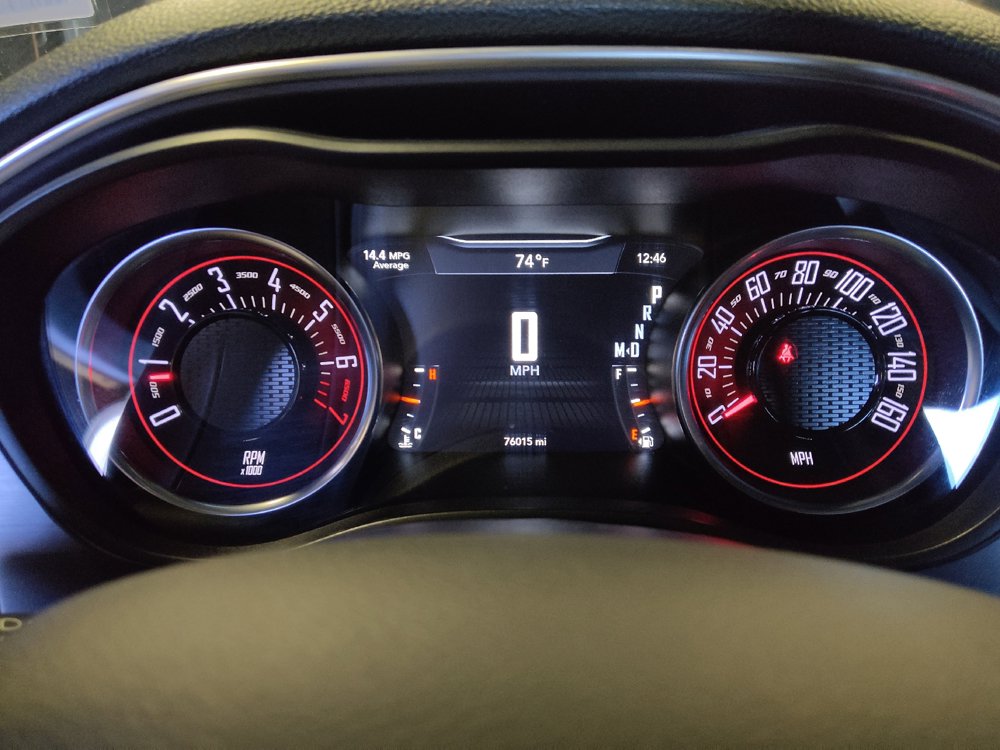 Used 2016 Dodge Challenger SXT RWD image 23