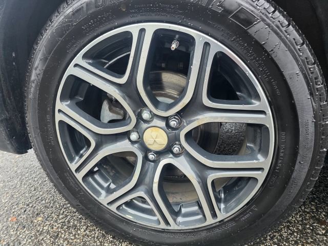 Used 2015 Mitsubishi Outlander GT image 9