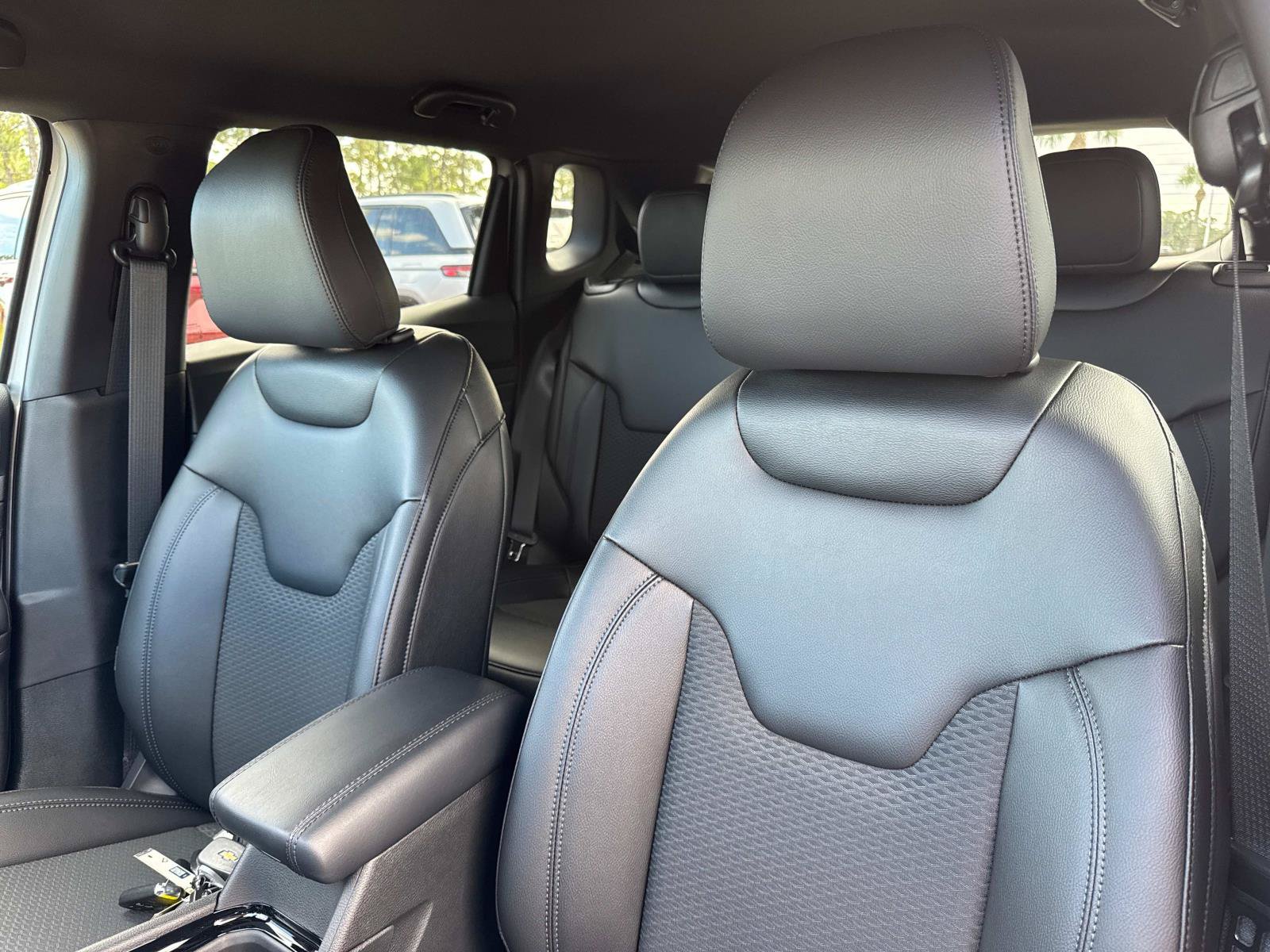 New 2026 Jeep Compass Latitude AWD/4WD image 20