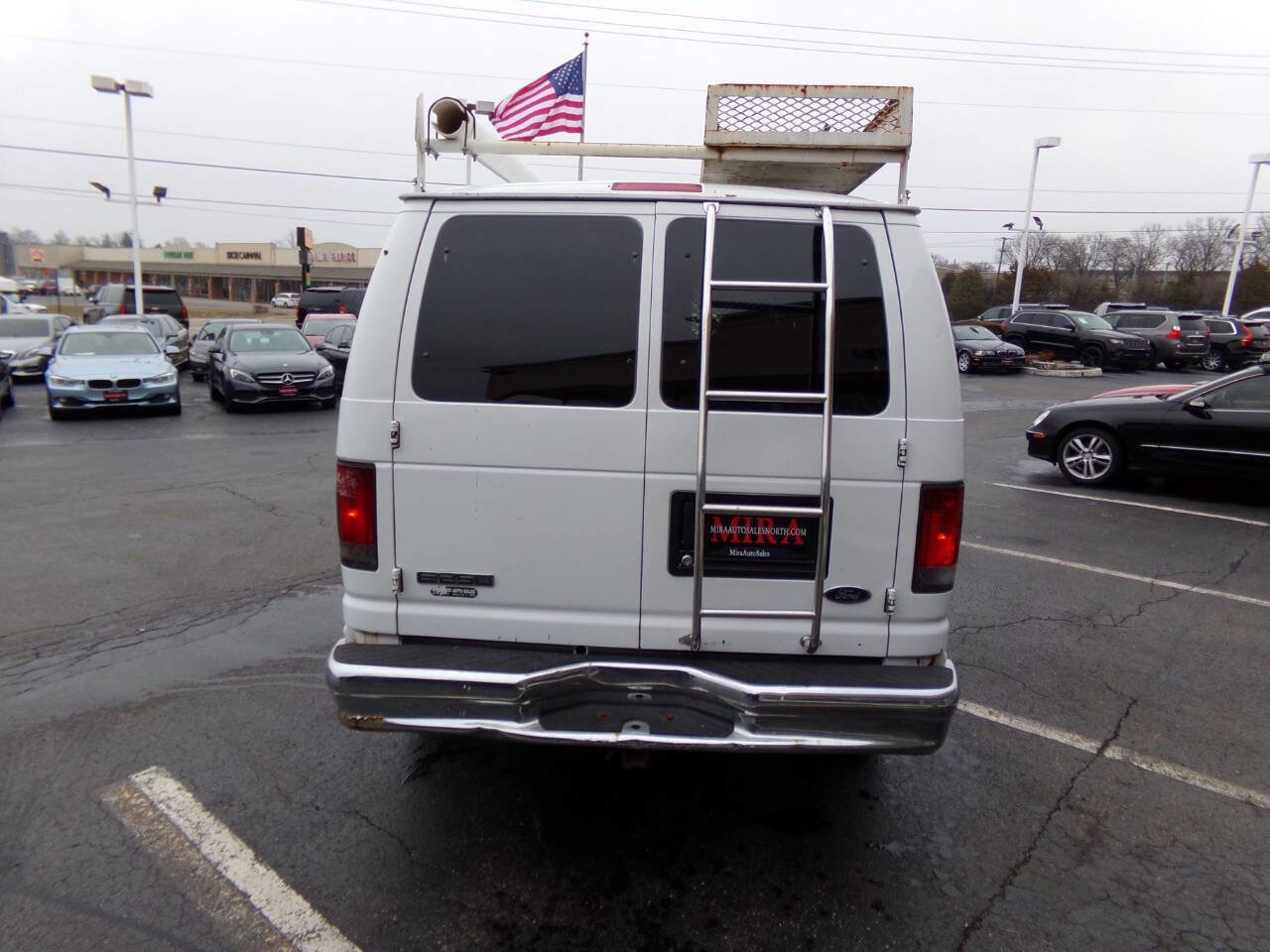 Used 2006 Ford E-250 and Econoline 250 RWD image 3