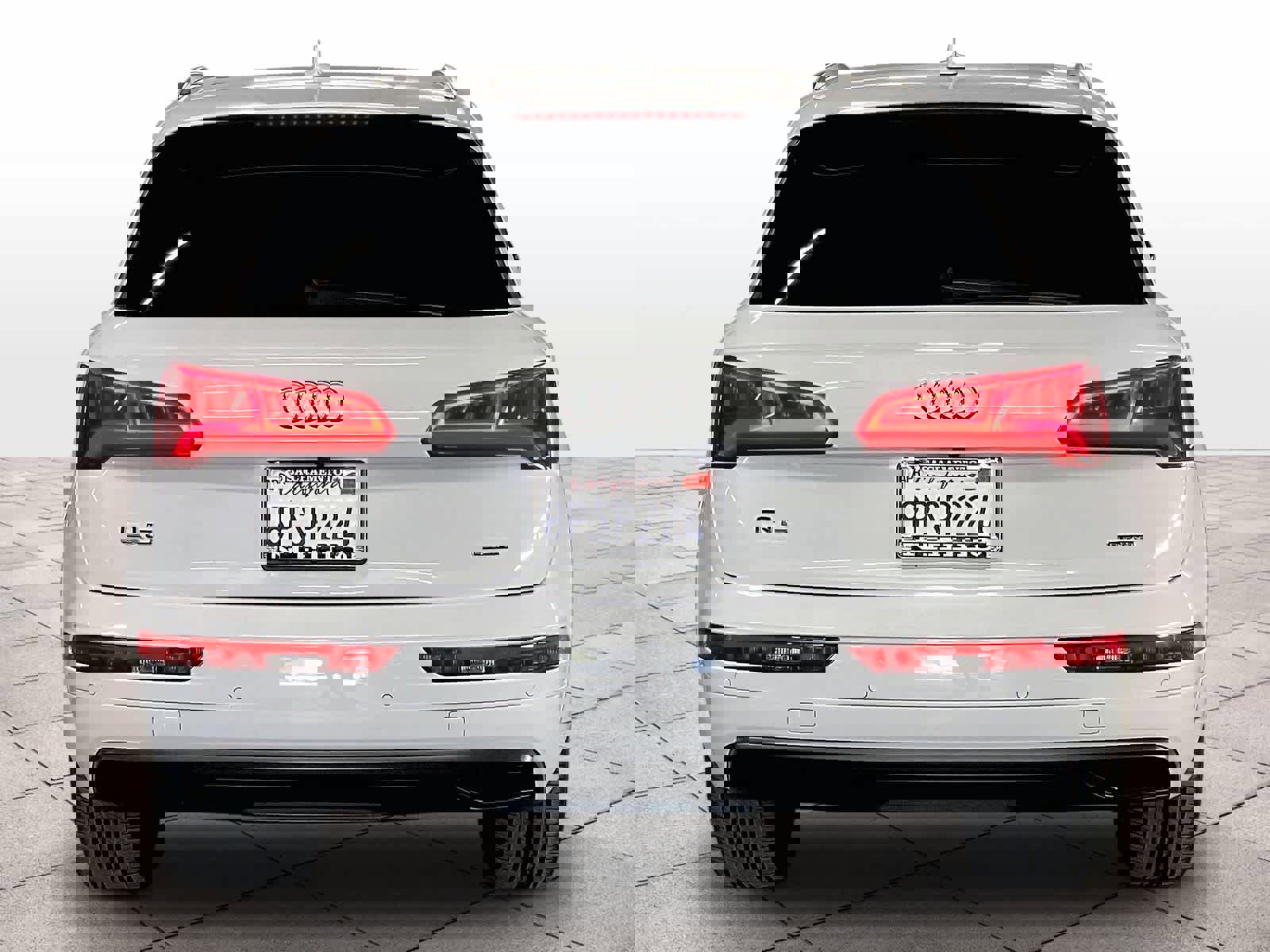 Used 2020 Audi Q5 Prestige w/ Prestige Package image 6