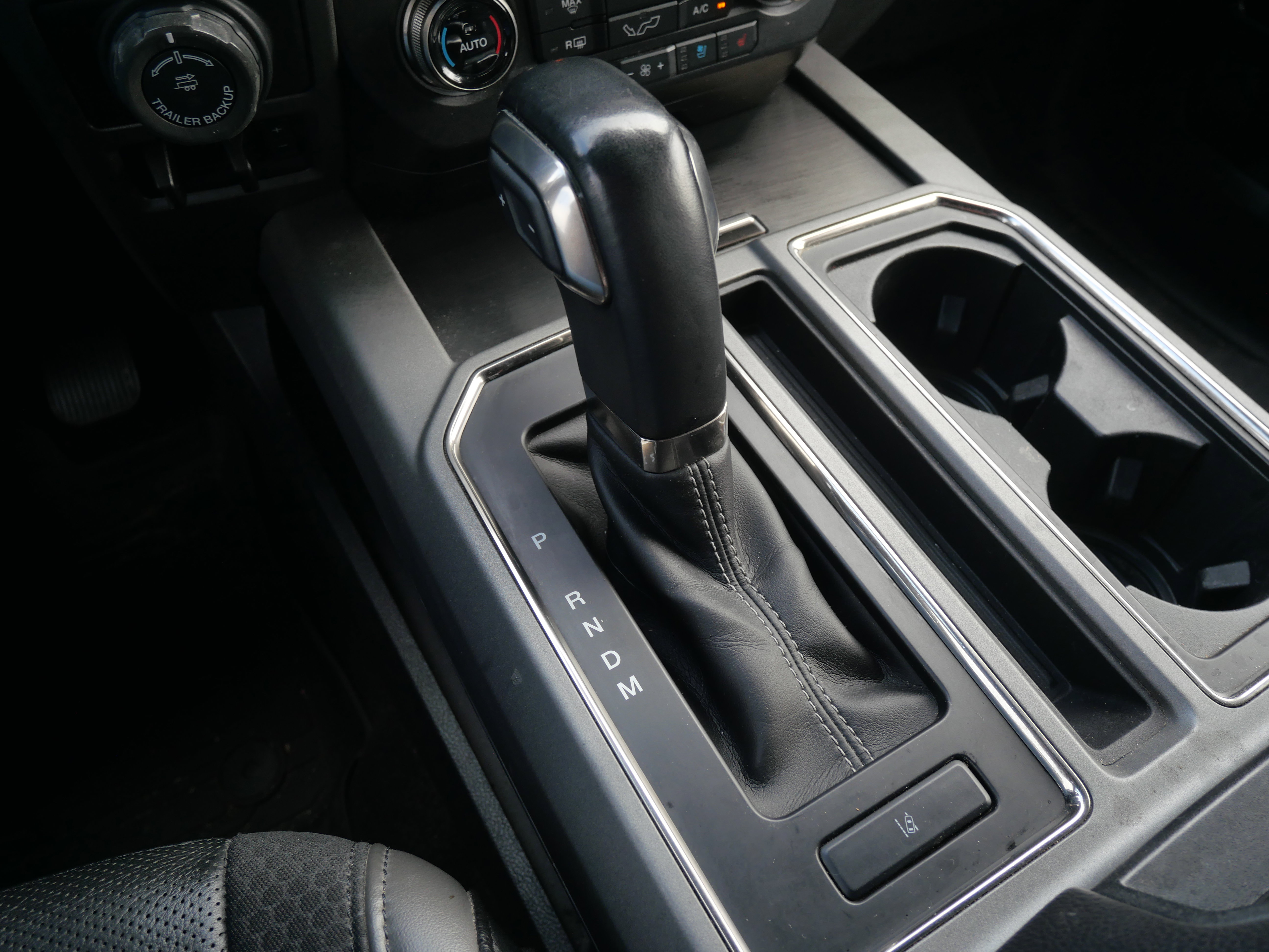 Used 2020 Ford F150 Raptor w/ Equipment Group 802A Luxury image 20