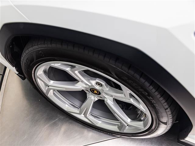 Used 2020 Lamborghini Urus AWD/4WD image 14