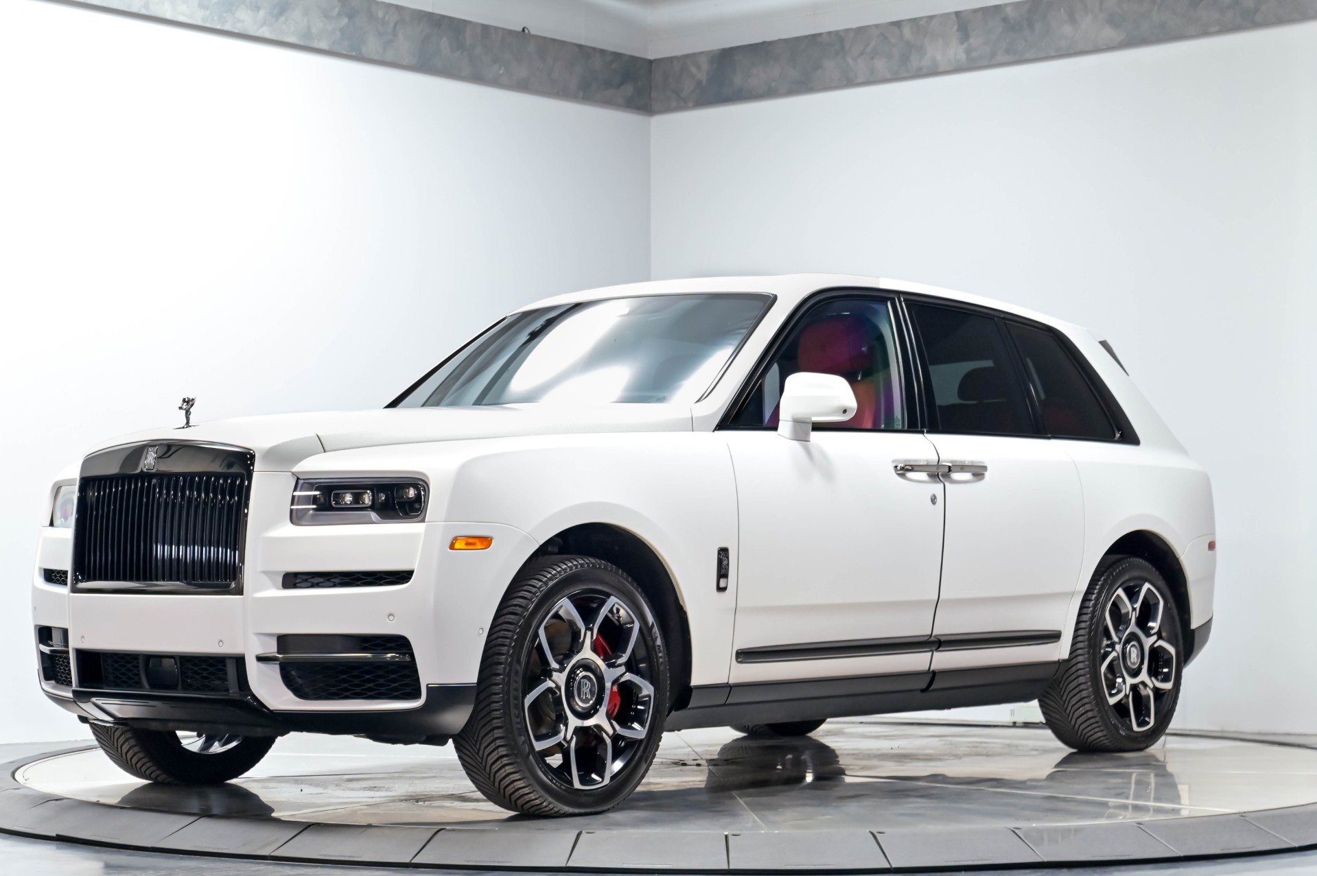 Used 2021 Rolls-Royce Cullinan Black Badge AWD/4WD image 3