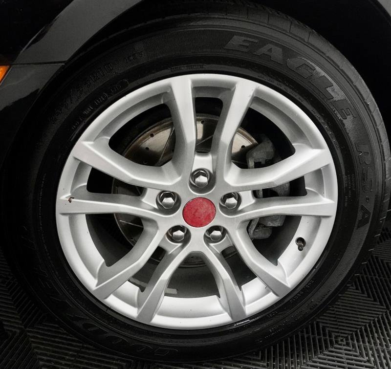 Used 2013 Chevrolet Camaro LT image 3