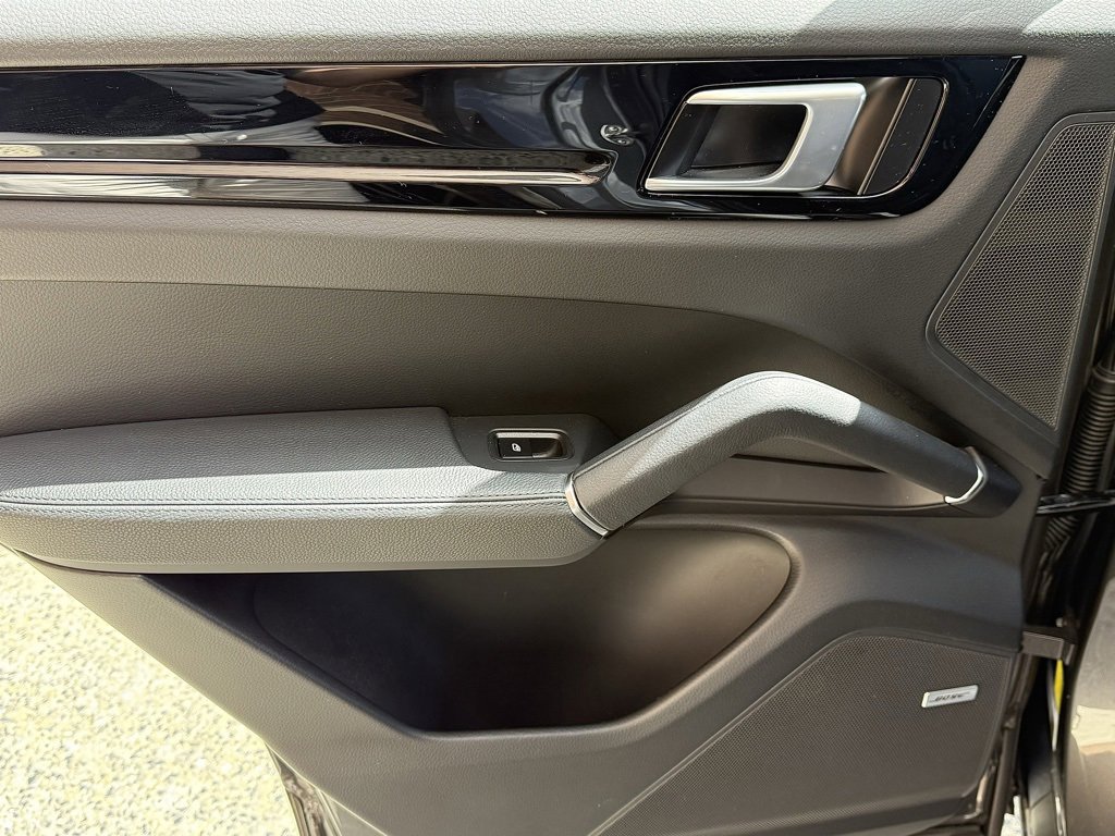 Certified 2023 Porsche Cayenne image 19