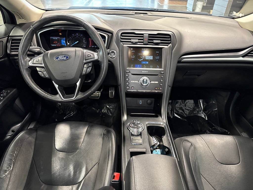 Used 2018 Ford Fusion Titanium AWD/4WD image 11