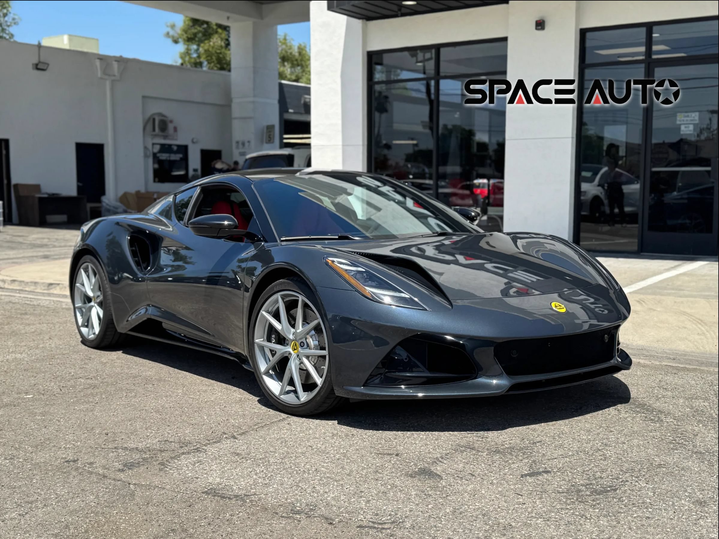 Used 2024 Lotus Emira First Edition RWD image 1