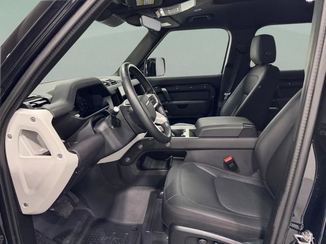 Used 2025 Land Rover Defender 110 S image 8