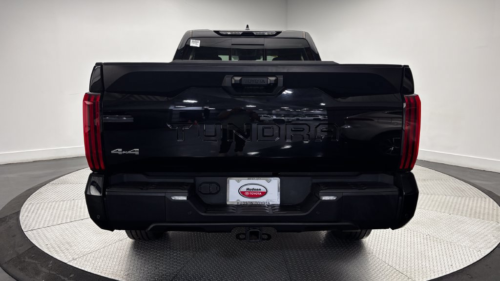 Used 2022 Toyota Tundra SR5 w/ SR5 Convenience Package AWD/4WD image 34