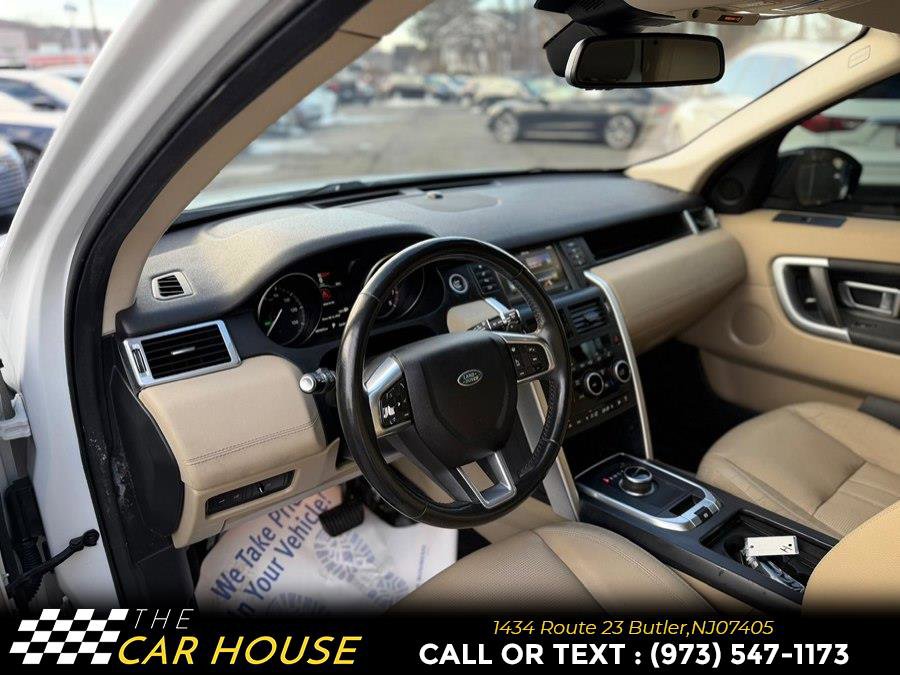 Used 2017 Land Rover Discovery Sport HSE image 11