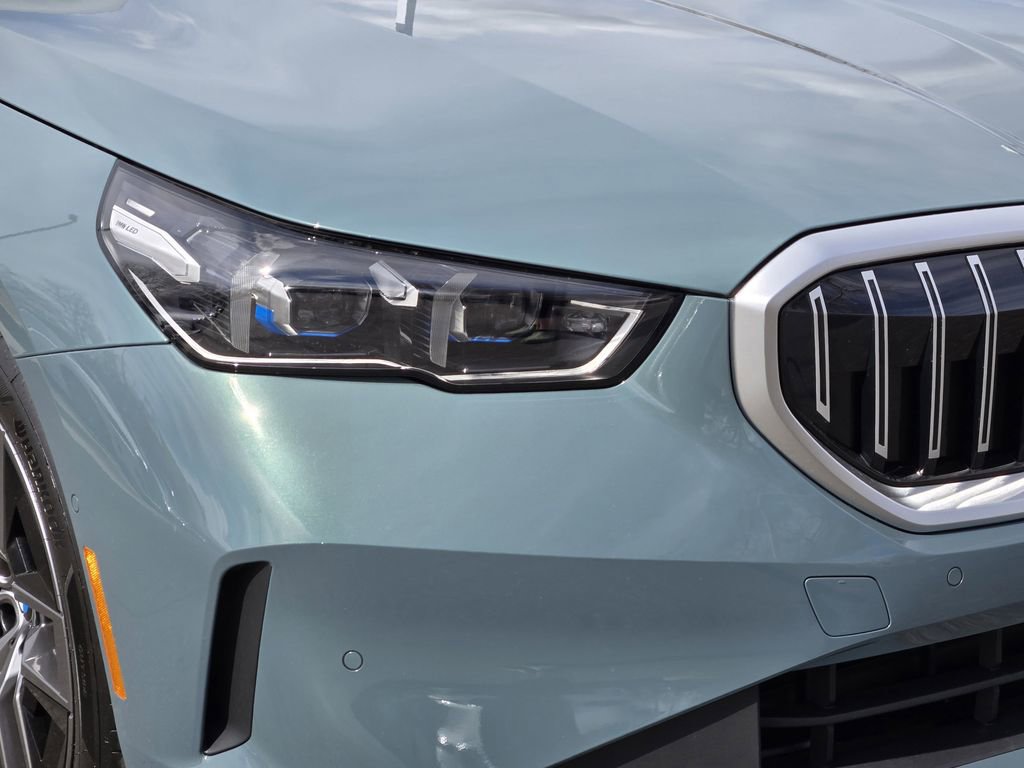 New 2026 BMW i5 eDrive40 w/ Premium Package AWD/4WD image 8