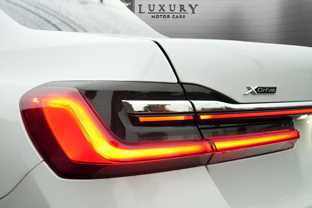 Used 2022 BMW 745e xDrive w/ M Sport Package image 13