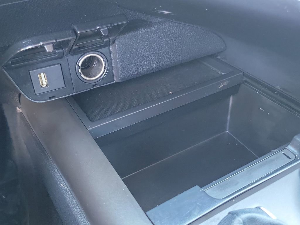 Used 2024 Toyota Camry LE FWD image 11