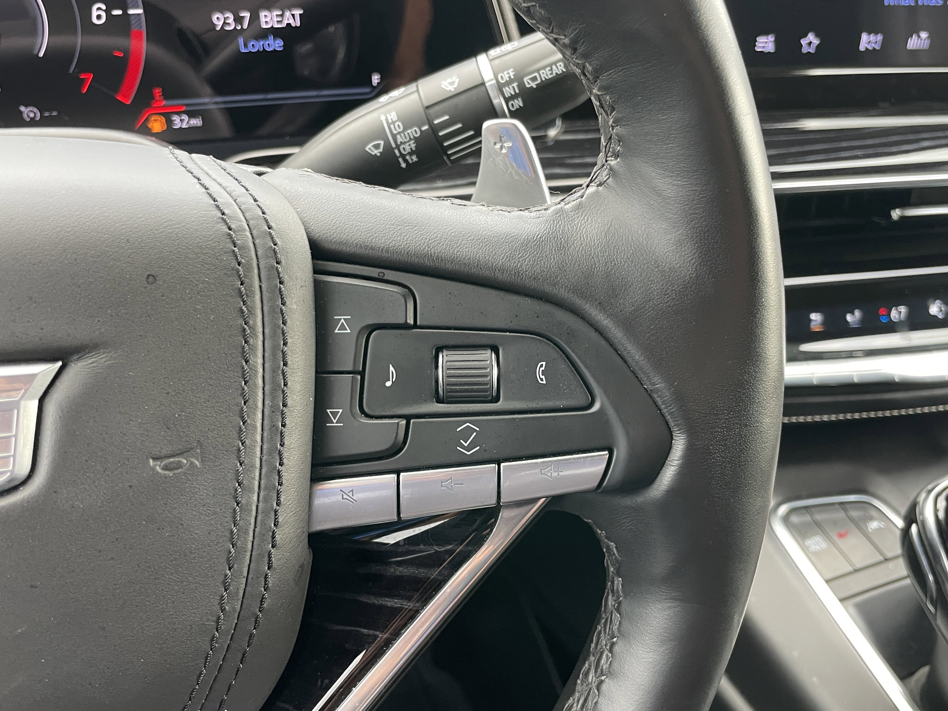 Used 2023 Cadillac Escalade V image 22