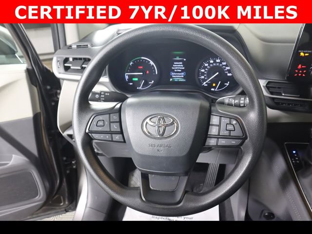 Used 2024 Toyota Sienna LE image 19