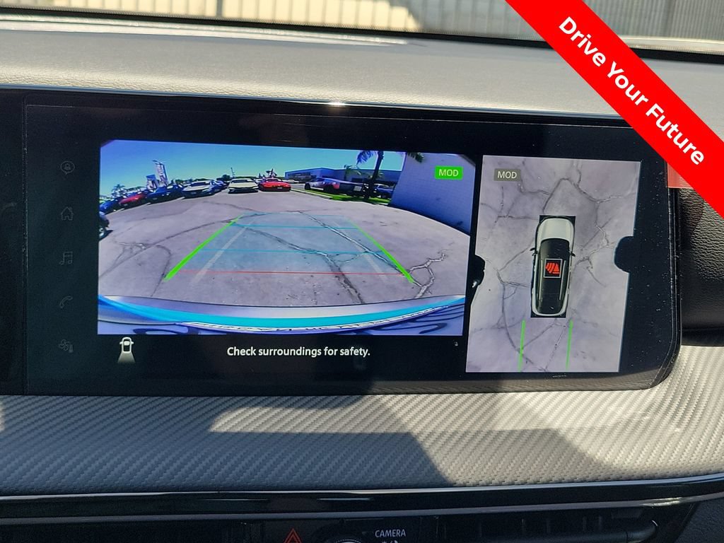 Certified 2025 Nissan Kicks SR FWD image 12