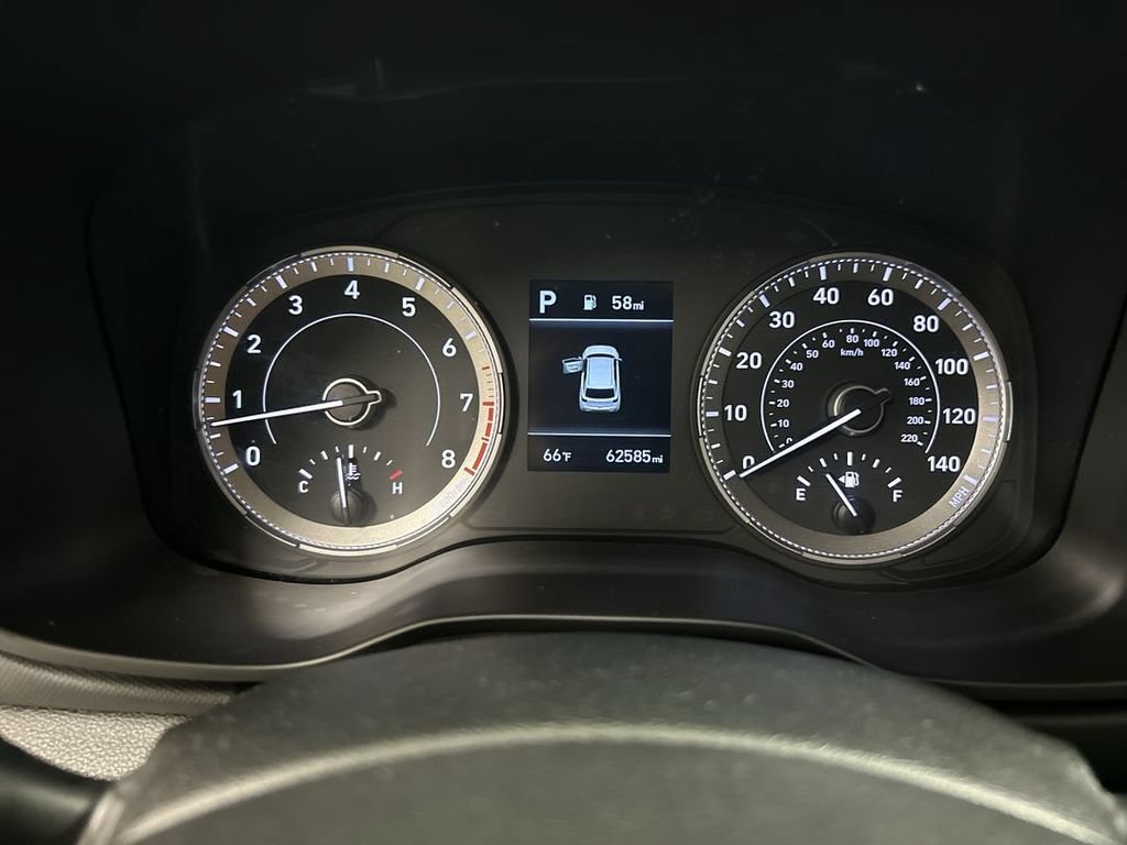 Used 2021 Hyundai Venue SE FWD image 13