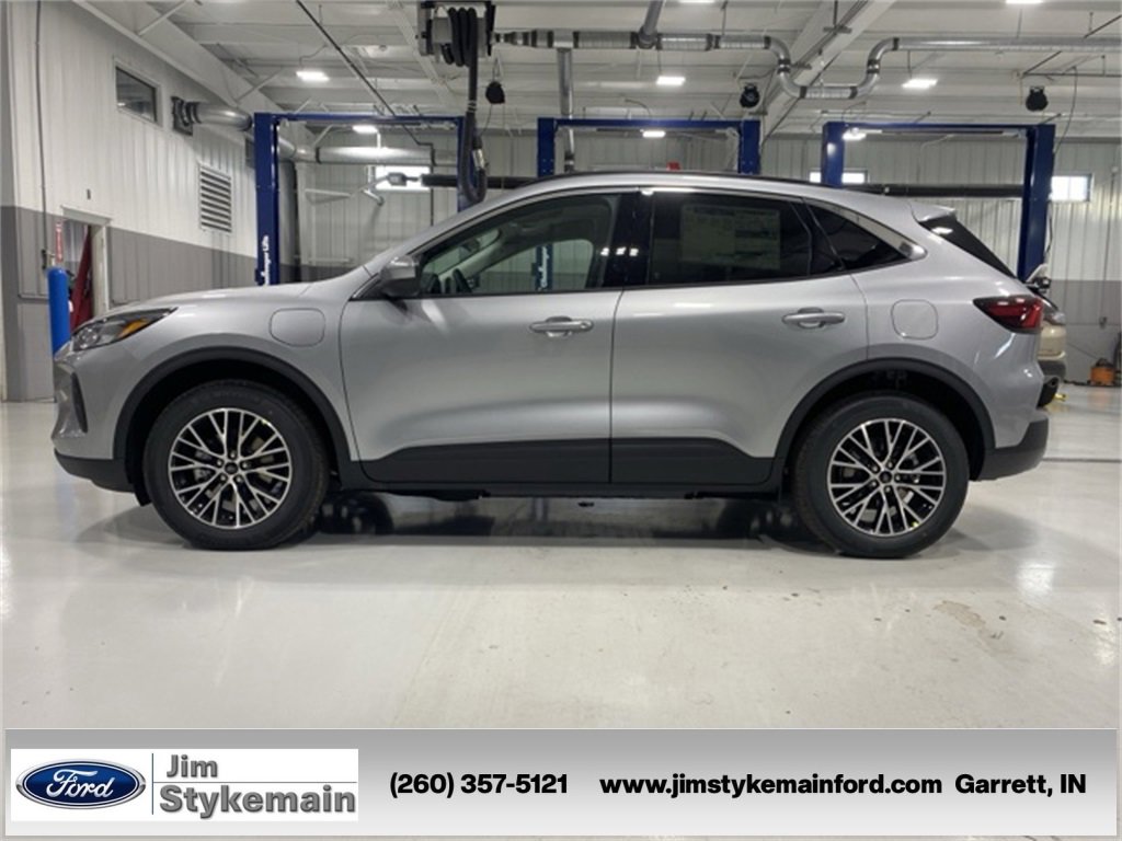 New 2024 Ford Escape SE image 4