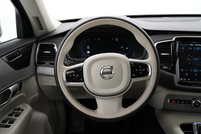 Used 2025 Volvo XC90 B6 Ultra w/ Lounge Package AWD/4WD image 17