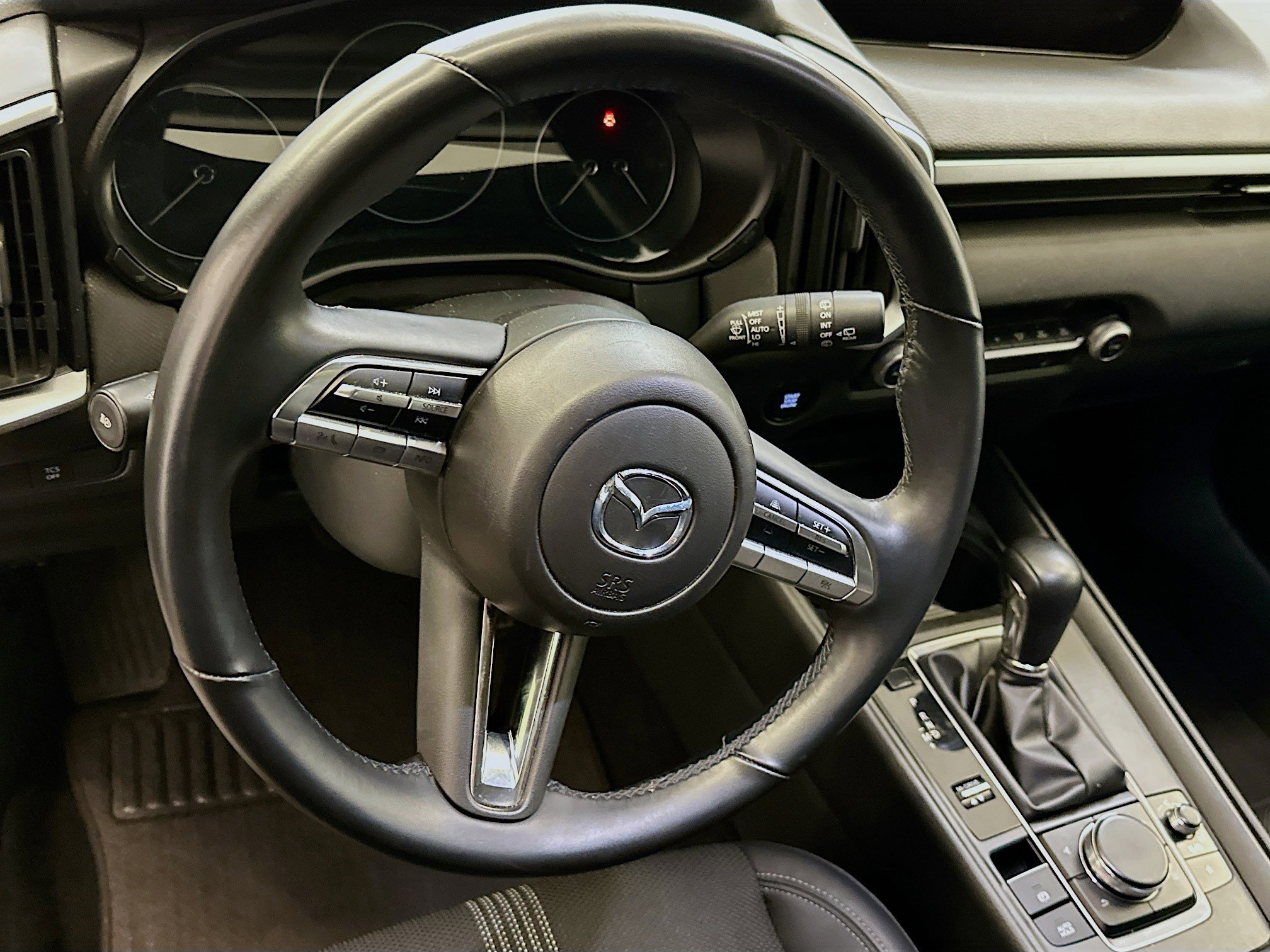 Used 2025 MAZDA CX-50 AWD 2.5 S w/ Premium Package image 18