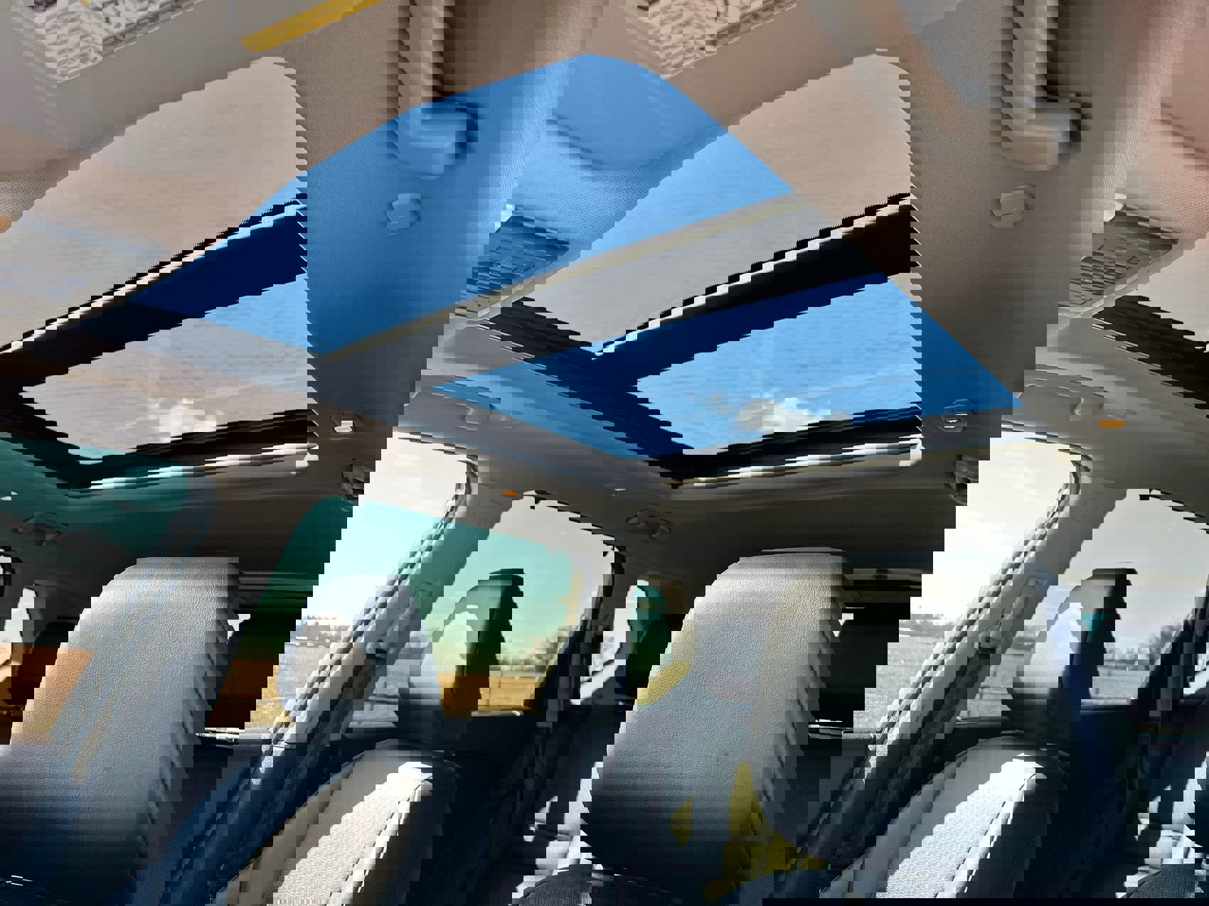 Used 2023 Nissan Rogue SV w/ SV Premium B Package image 25