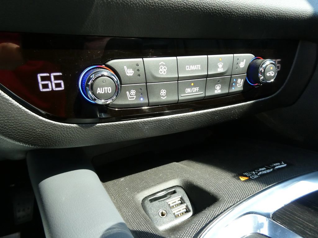 Certified 2021 Buick Enclave Avenir w/ Avenir Technology Package image 31