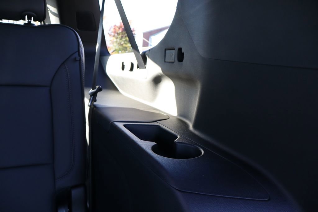 New 2026 Chevrolet Suburban High Country image 51