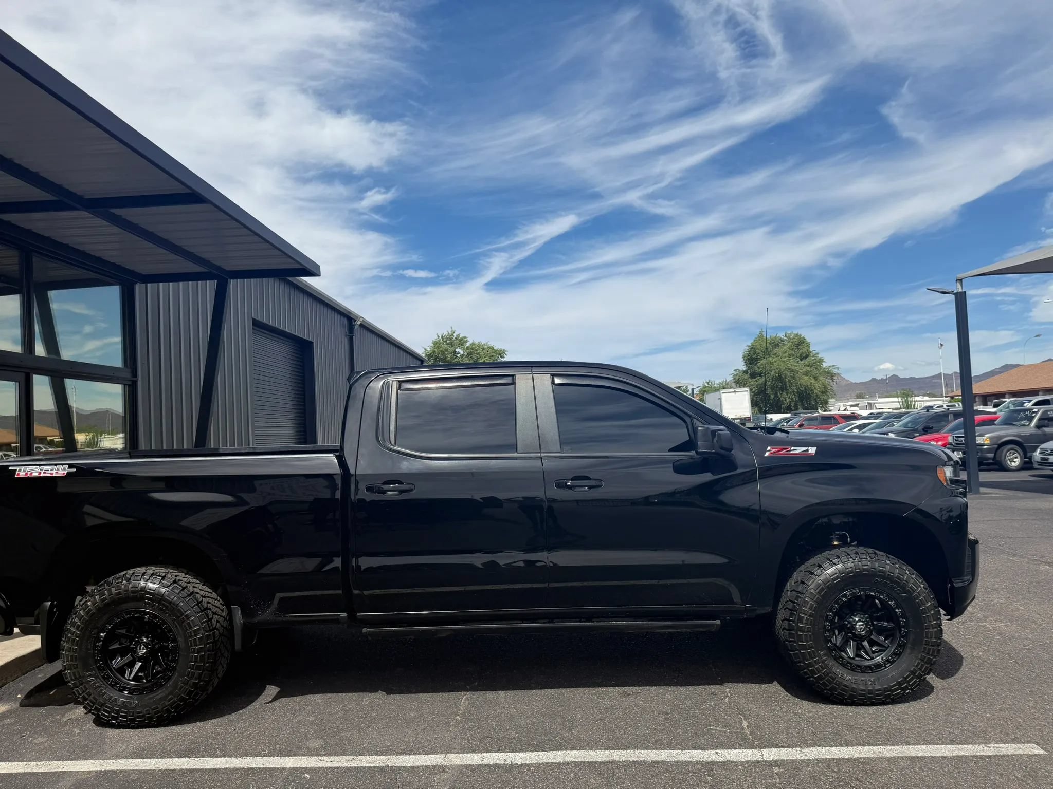 Used 2020 Chevrolet Silverado 1500 LT Trail Boss AWD/4WD image 9