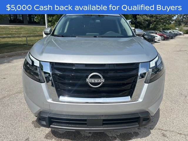 New 2025 Nissan Pathfinder SV w/ Cargo Package image 2