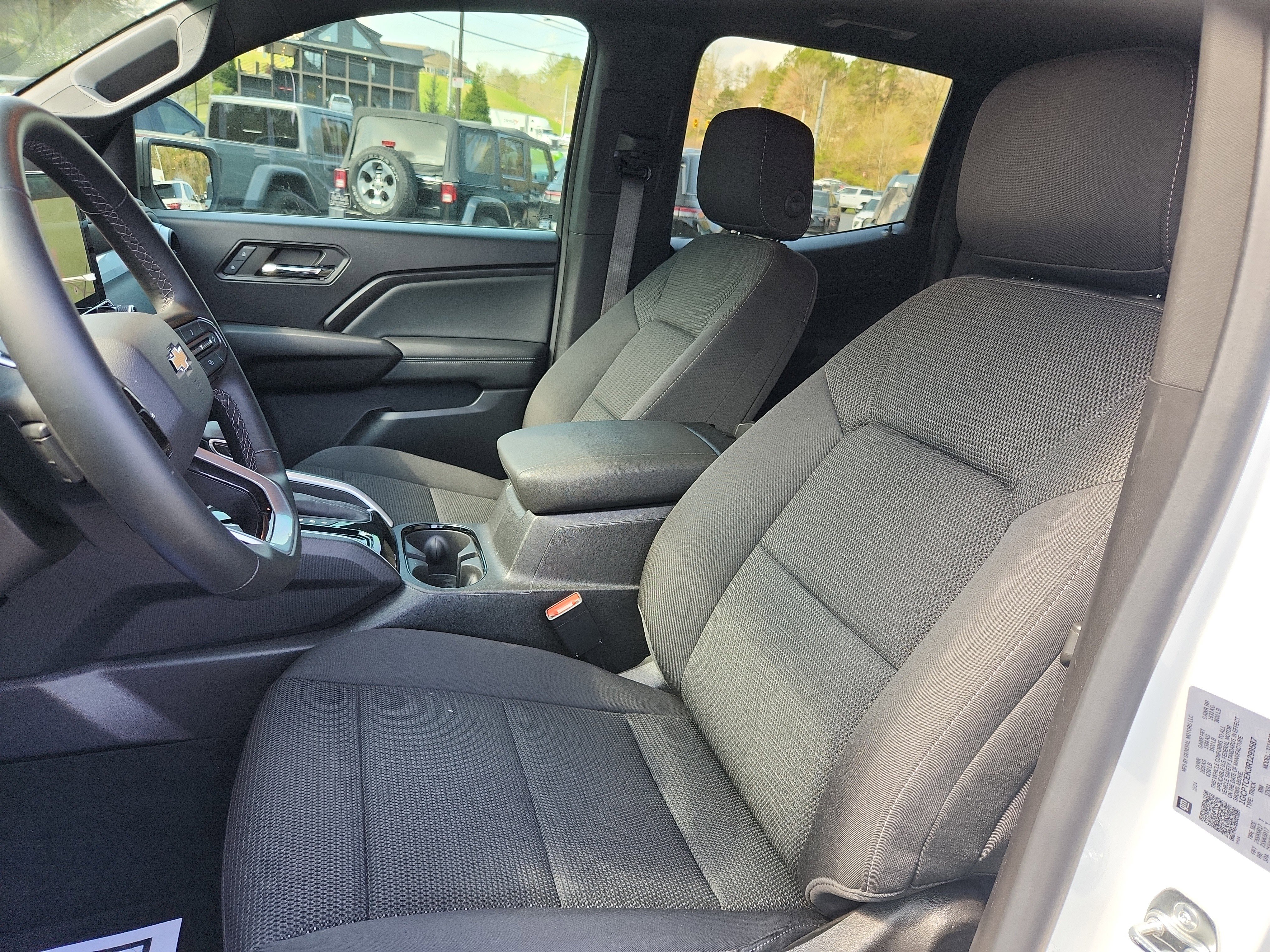 Used 2024 Chevrolet Colorado LT w/ LT Convenience Package II image 13